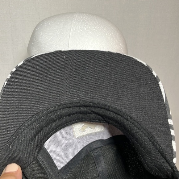 𝅺X Truth Finish It Anti Smoking Hat, in very good condition - Picture 7 of 7